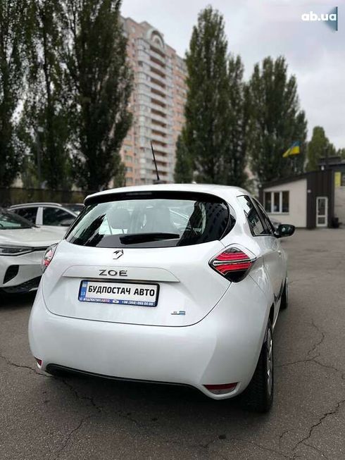 Renault Zoe 2021 - фото 9