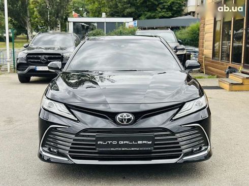Toyota Camry 2021 - фото 3