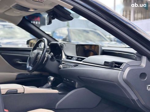 Lexus ES 2021 - фото 7