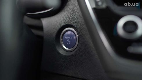 Toyota Corolla 2020 - фото 21