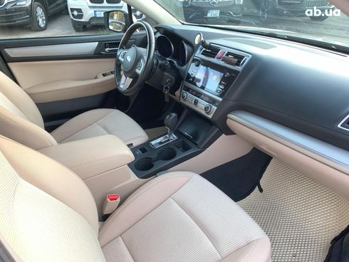 Subaru Outback 2016 бежевый - фото 36