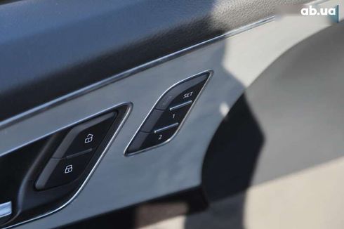 Audi Q7 2016 - фото 18