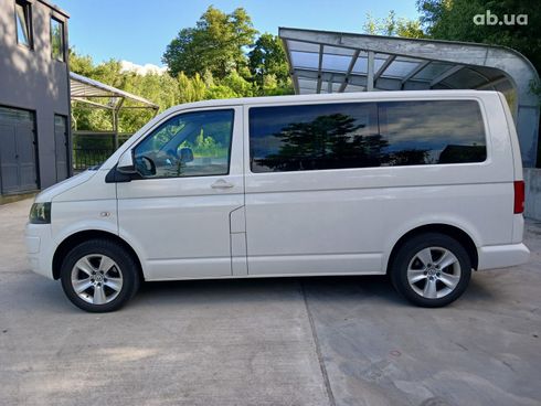 Volkswagen Caravelle 2011 белый - фото 9