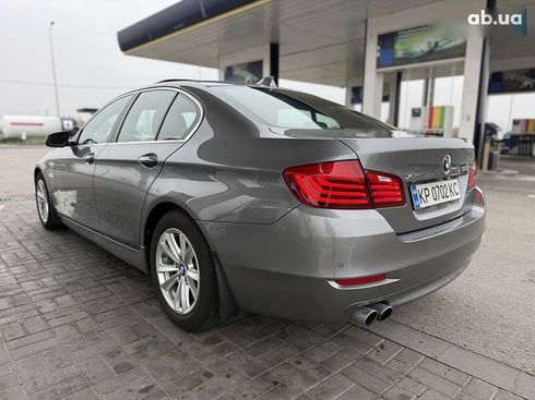 BMW 5 серия 2015 - фото 12