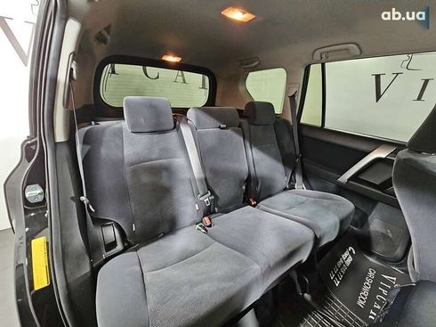 Toyota Land Cruiser Prado 2019 - фото 6