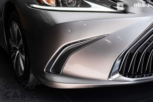 Lexus ES 2020 - фото 6