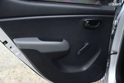 Hyundai i10 2011 - фото 20