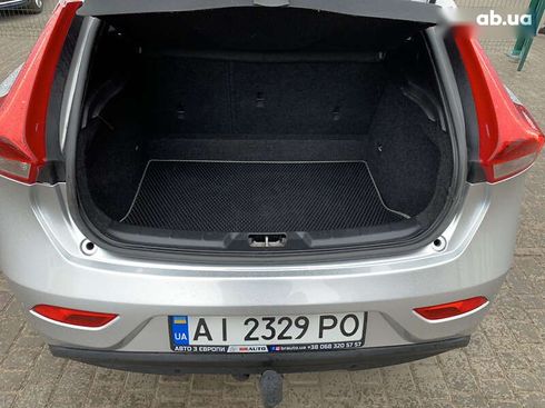 Volvo V40 2014 - фото 26