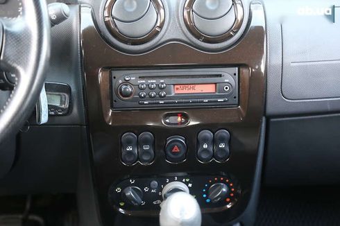 Dacia Duster 2011 - фото 17