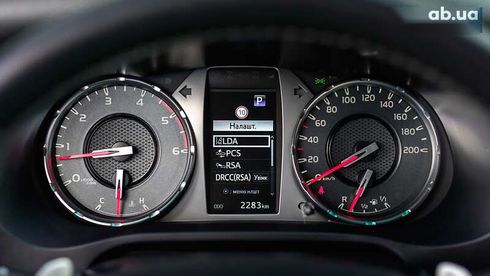 Toyota Hilux 2023 - фото 29