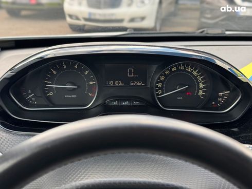 Peugeot 2008 2019 белый - фото 33