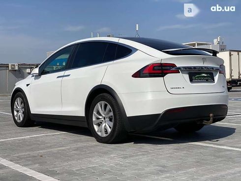 Tesla Model X 2017 - фото 18