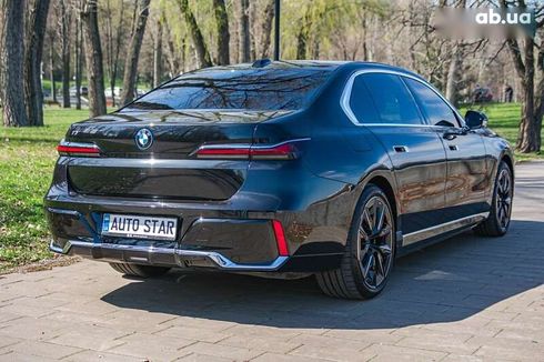 BMW i7 2022 - фото 11