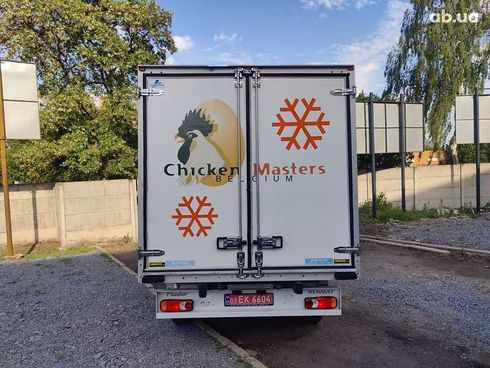 Renault Master 2016 - фото 13