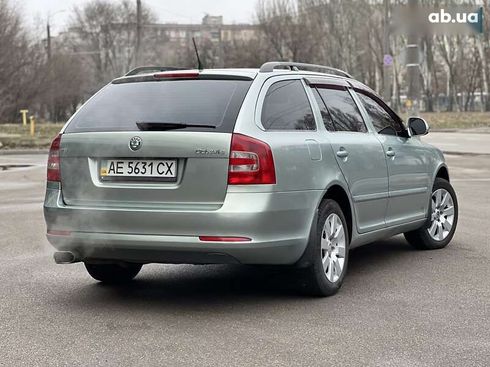 Skoda Octavia 2011 - фото 8