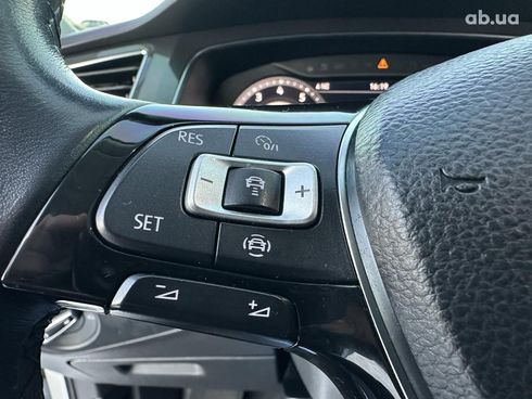 Volkswagen Tiguan 2018 белый - фото 21