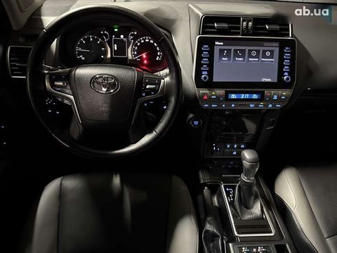 Toyota Land Cruiser Prado 2023 - фото 29