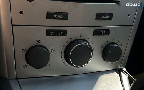 Opel Astra 2013 - фото 20