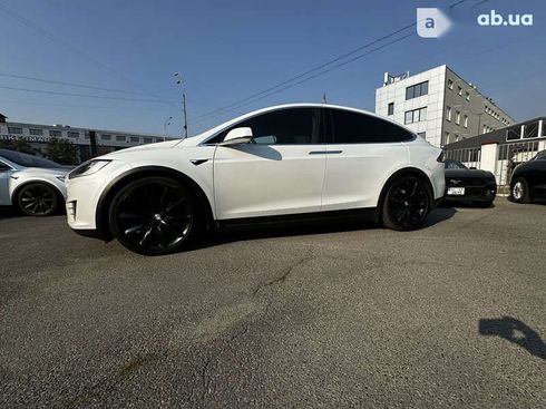 Tesla Model X 2019 - фото 14