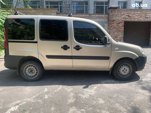 Fiat Doblo 2012 бежевый - фото 2