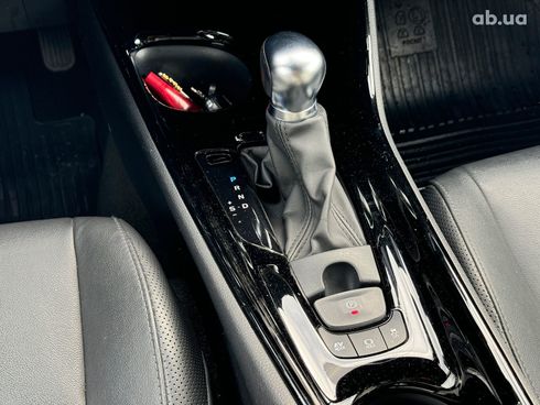 Toyota C-HR 2022 серый - фото 34