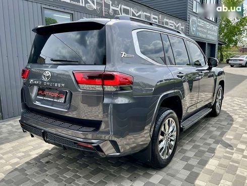Toyota Land Cruiser 2021 - фото 10