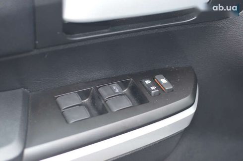 Toyota Tundra 2017 - фото 18