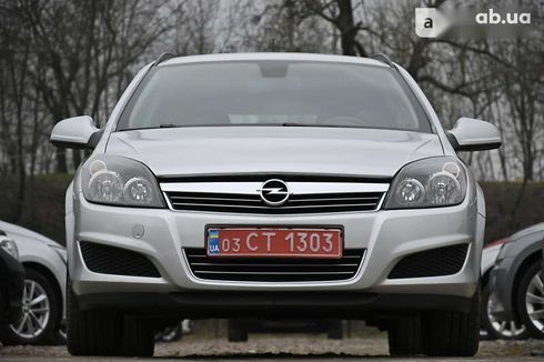 Opel Astra 2010 - фото 5
