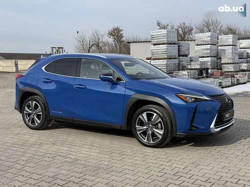 Lexus UX 2020 - фото 13