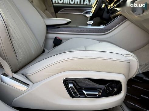 Audi A8 2020 - фото 26