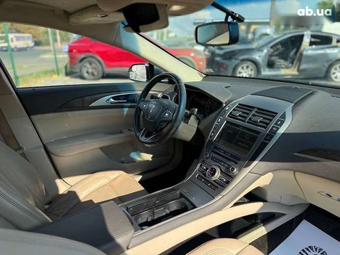 Lincoln MKZ 2017 - фото 14