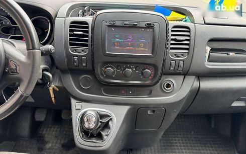 Opel Vivaro 2015 - фото 11