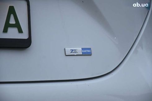 Renault Zoe 2020 - фото 12