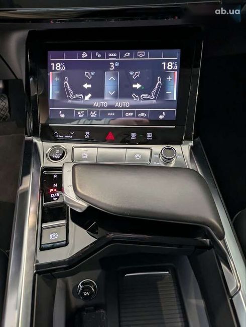 Audi E-Tron 2022 - фото 29