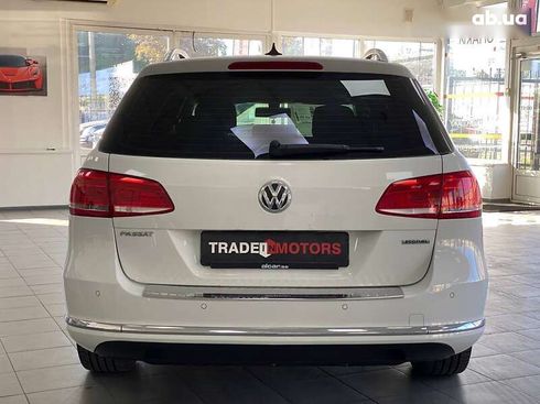 Volkswagen Passat 2011 - фото 12