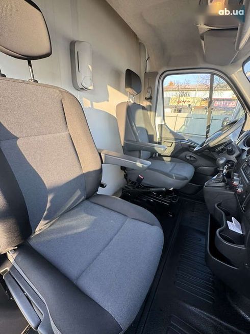 Renault Master 2018 - фото 13