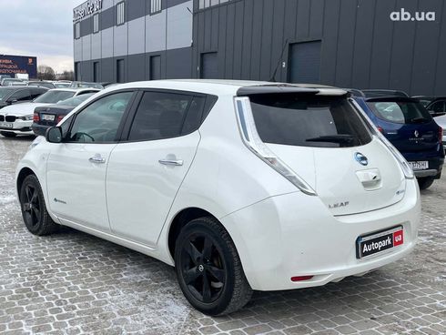 Nissan Leaf 2017 белый - фото 8