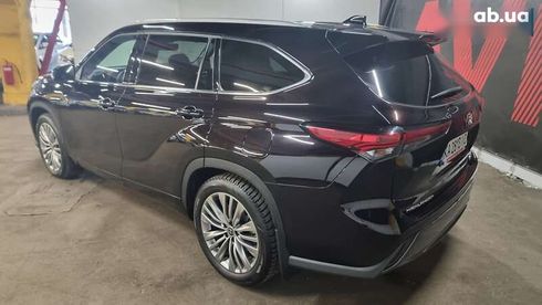 Toyota Highlander 2022 - фото 4
