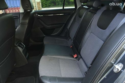 Skoda Octavia 2017 - фото 25