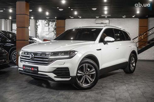 Volkswagen Touareg 2021 - фото 2