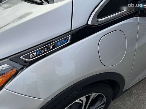 Chevrolet Bolt 2021 - фото 16