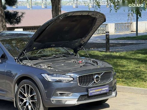 Volvo V90 Cross Country 2020 - фото 28