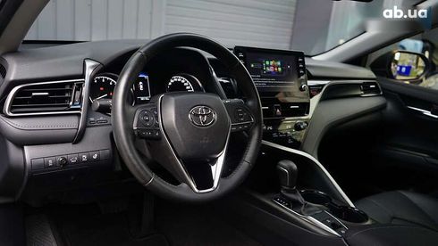 Toyota Camry 2023 - фото 25