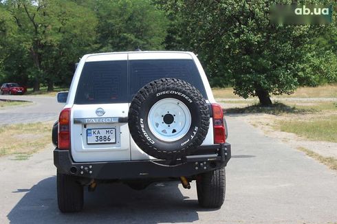 Nissan Patrol 2007 - фото 29