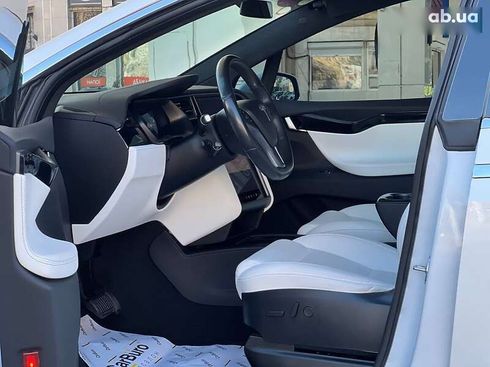 Tesla Model X 2020 - фото 18