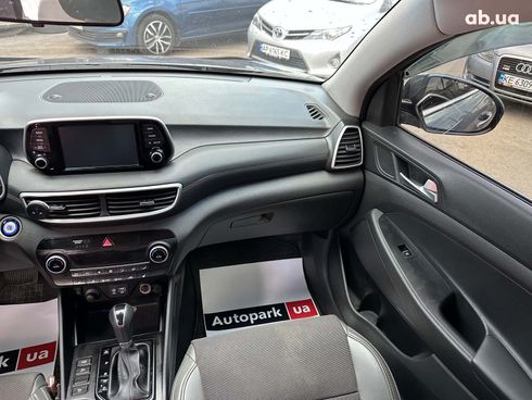 Hyundai Tucson 2019 серый - фото 19