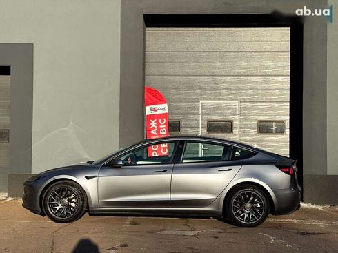 Tesla Model 3 2025 - фото 6