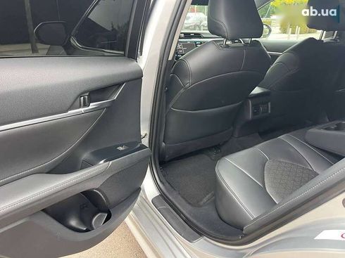 Toyota Camry 2018 - фото 18