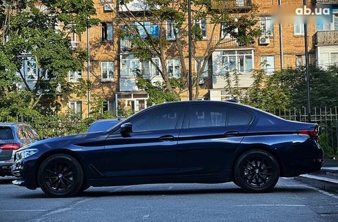 BMW 5 серия 2016 - фото 11