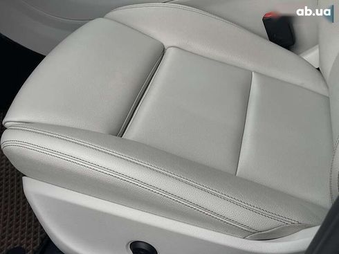 Mercedes-Benz CLA-Класс 2019 - фото 24